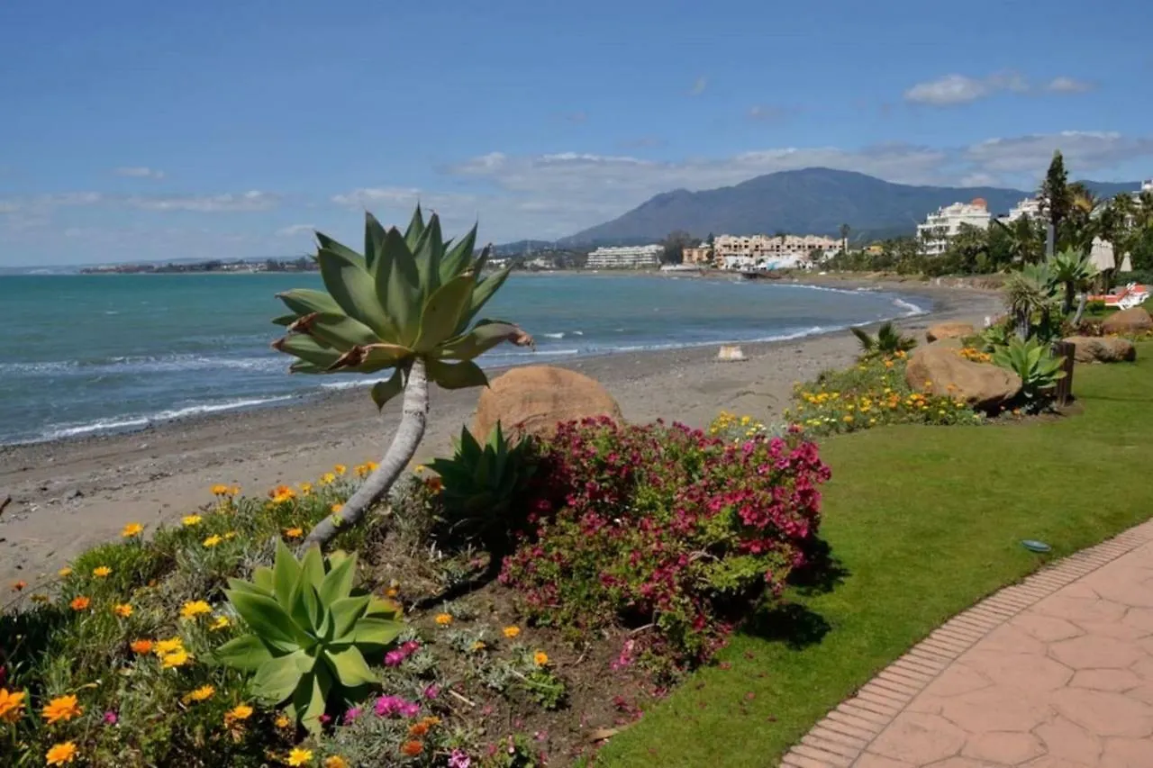 Casa Cachita 2-Confortable Estudio A Pie De Playa Estepona Apartment