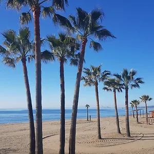 Apartment Free Parking, 40 Meters From The Beach, Wi-fi, Ac