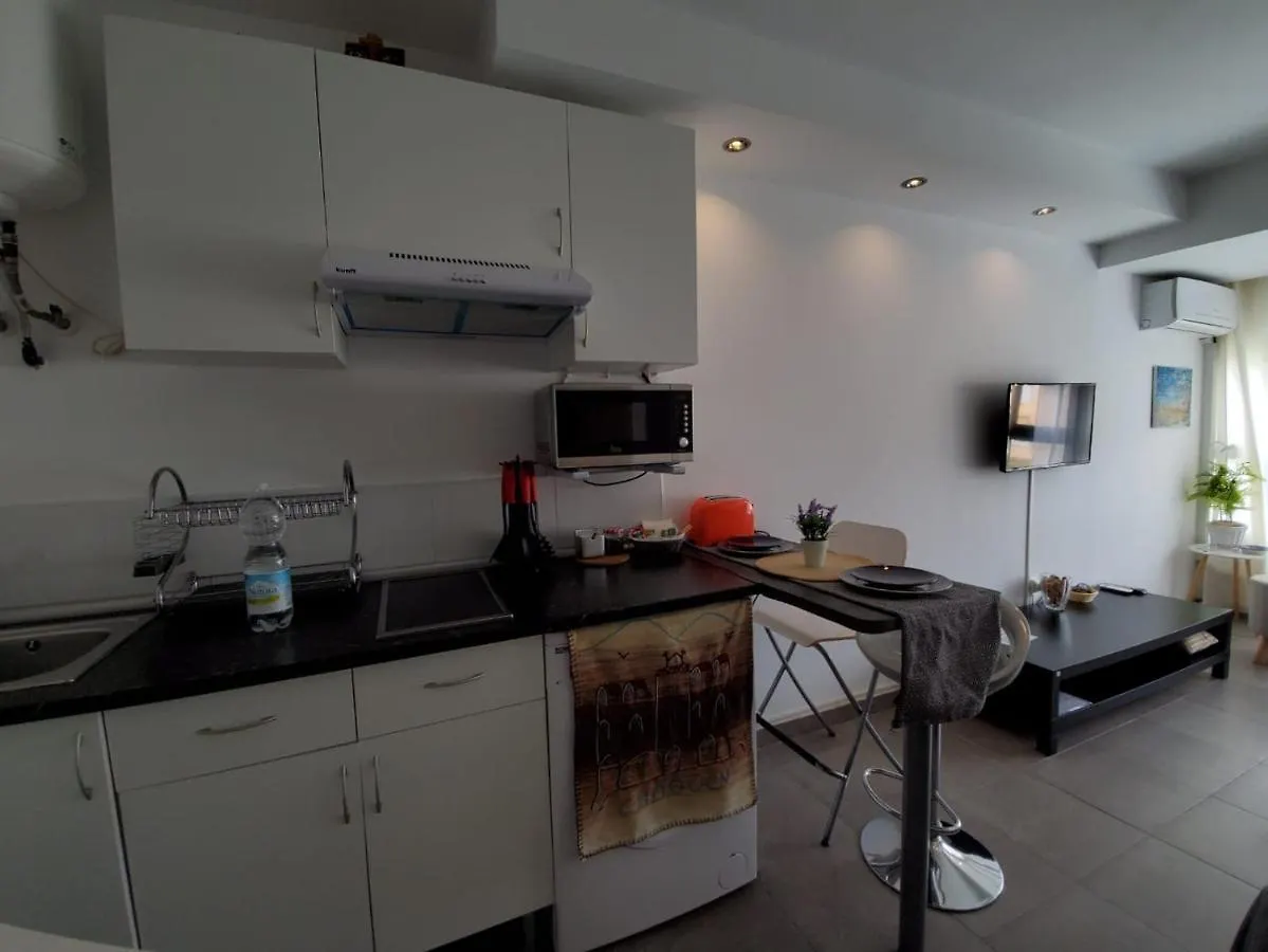אסטפונה Casa Cachita 2-Confortable Estudio A Pie De Playa דירה